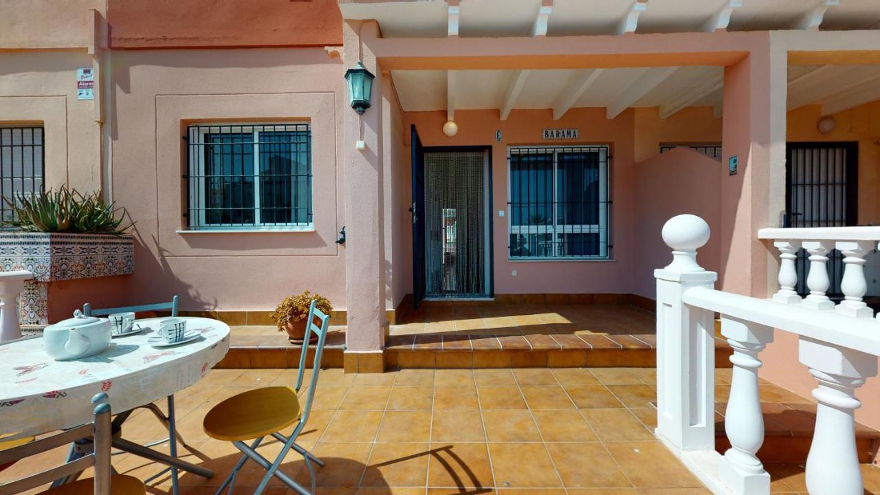 Cozy & Bright Bungalow Torrevieja Esterno foto