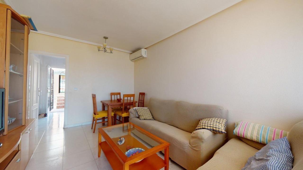 Cozy & Bright Bungalow Torrevieja Esterno foto